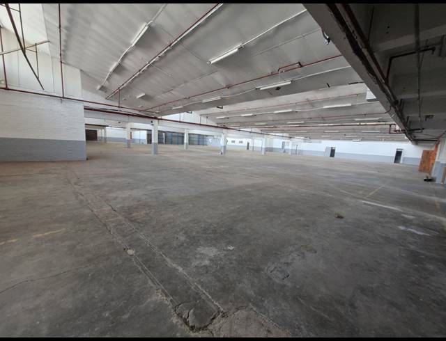 3,763M² WAREHOUSE TO LET IN BENROSE